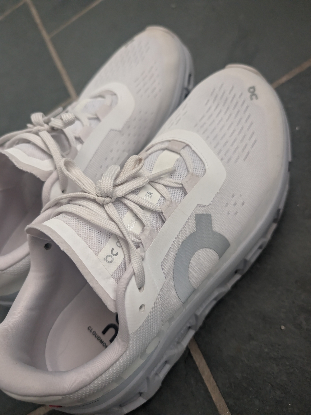 On Running Women’s Athletic Shoes in White and Light Gray